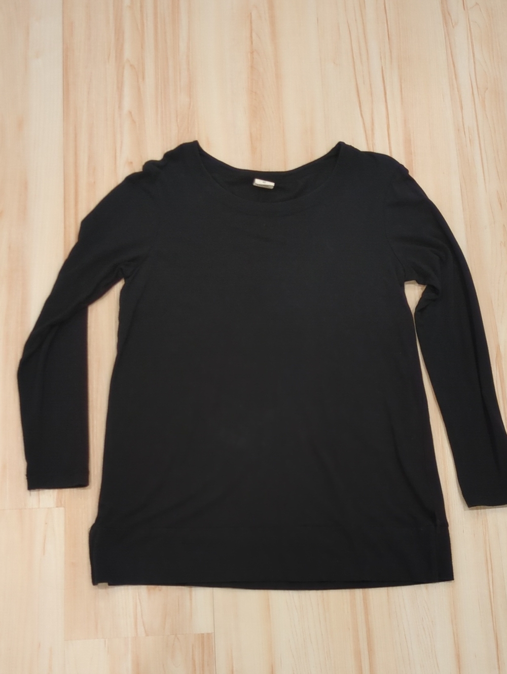 Classic Black Long-Sleeve Crewneck Tee